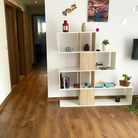 Apartamento Primavera Apartment *